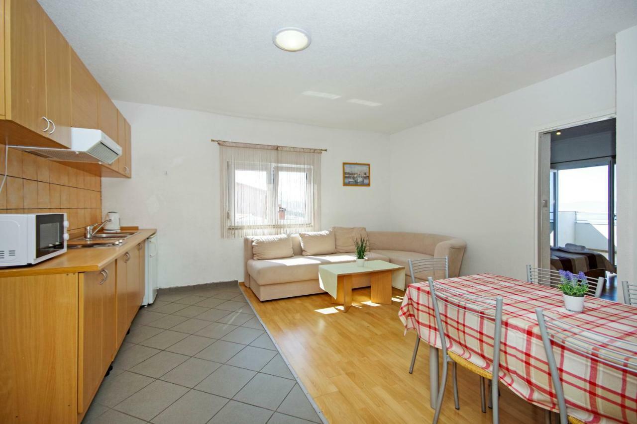 Apartments Solis Makarska Ngoại thất bức ảnh