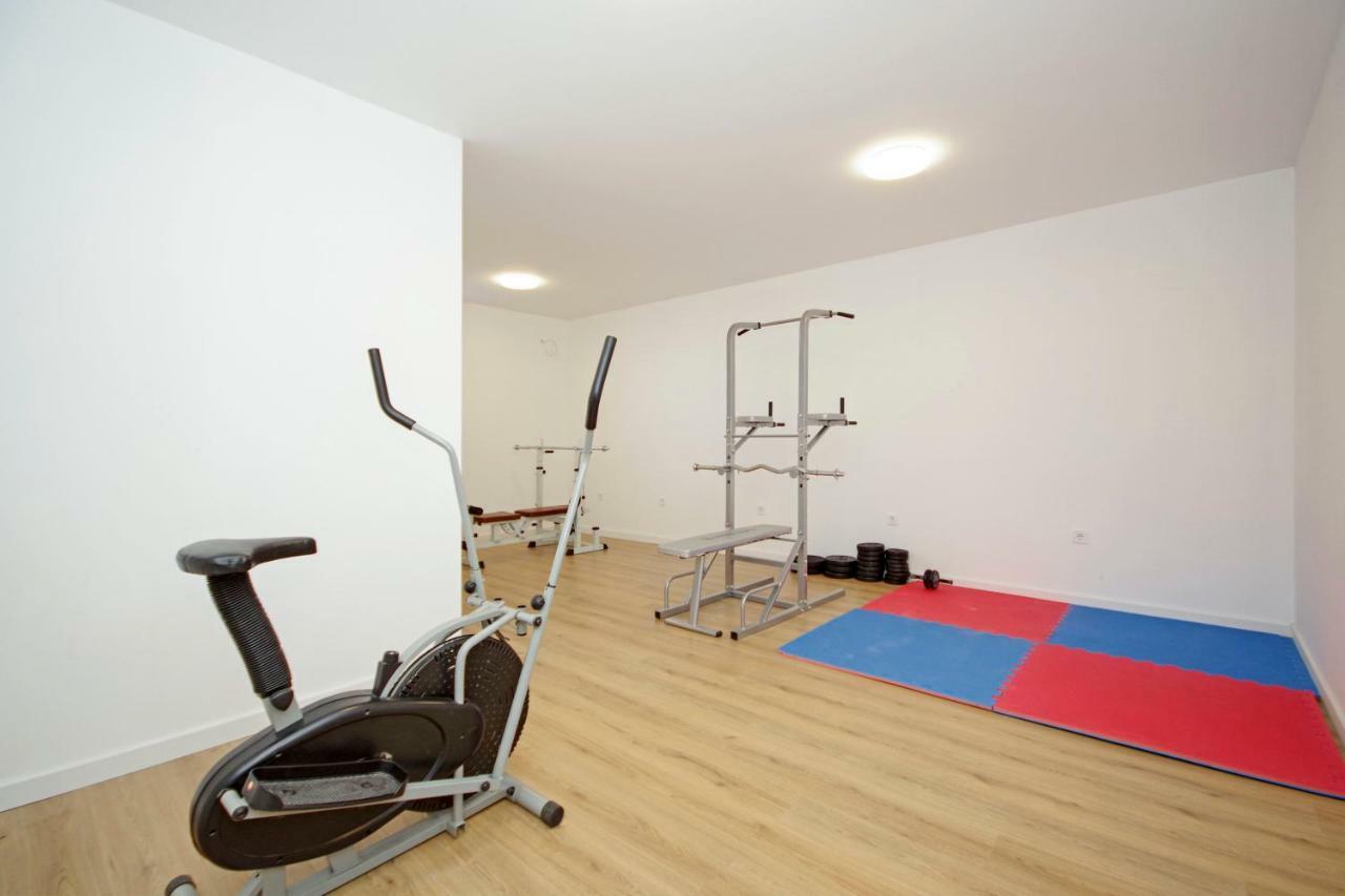Apartments Solis Makarska Ngoại thất bức ảnh