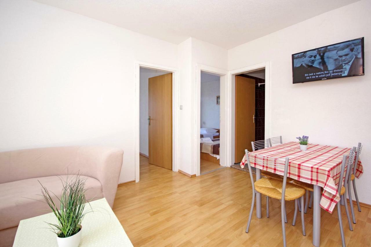 Apartments Solis Makarska Ngoại thất bức ảnh